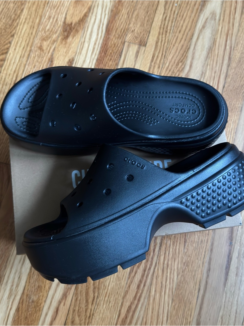 CROCS Platform Slide Sandal - Black - Picture 5 of 7